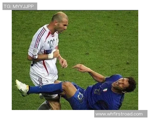 足球明星与粉丝亲密互动的精彩瞬间揭秘 足球明星与粉丝亲密互动的精彩瞬间揭秘