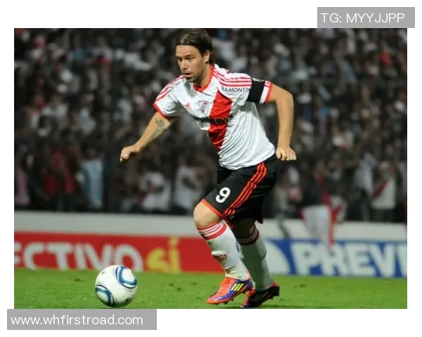 足球明星中那些名字带有皮字的球员及其精彩瞬间回顾