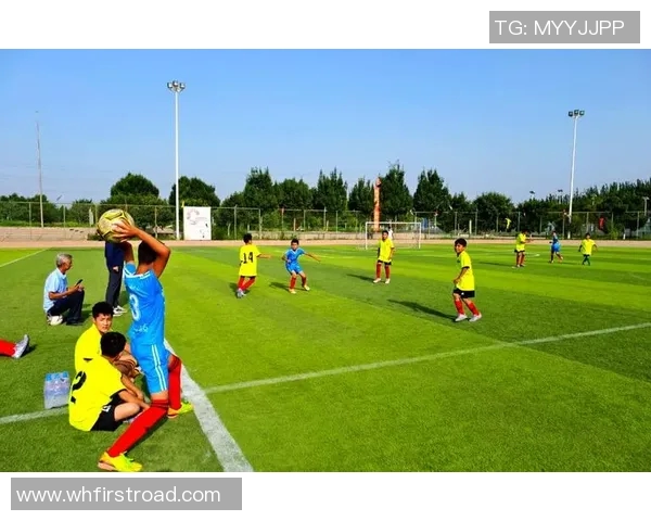 喀什迎来足球明星助力地方足球发展与文化交流