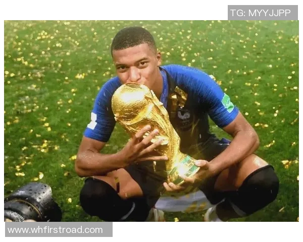 姆巴佩：年轻天才如何在足球世界中崭露头角与成就辉煌