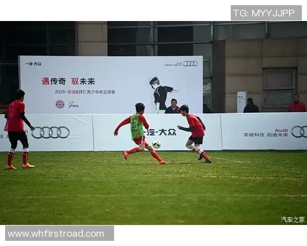 免费下载实用足球教练战术板助力战术分析与球队训练提升